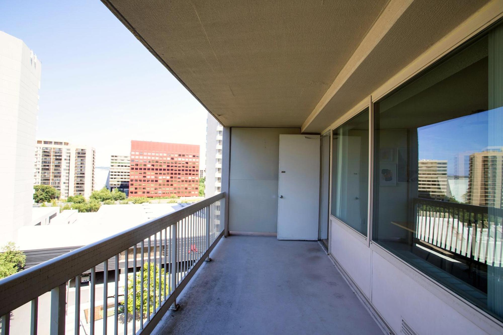 Fantastic 2 Bedroom Apartment With Gym At Arlington Esterno foto